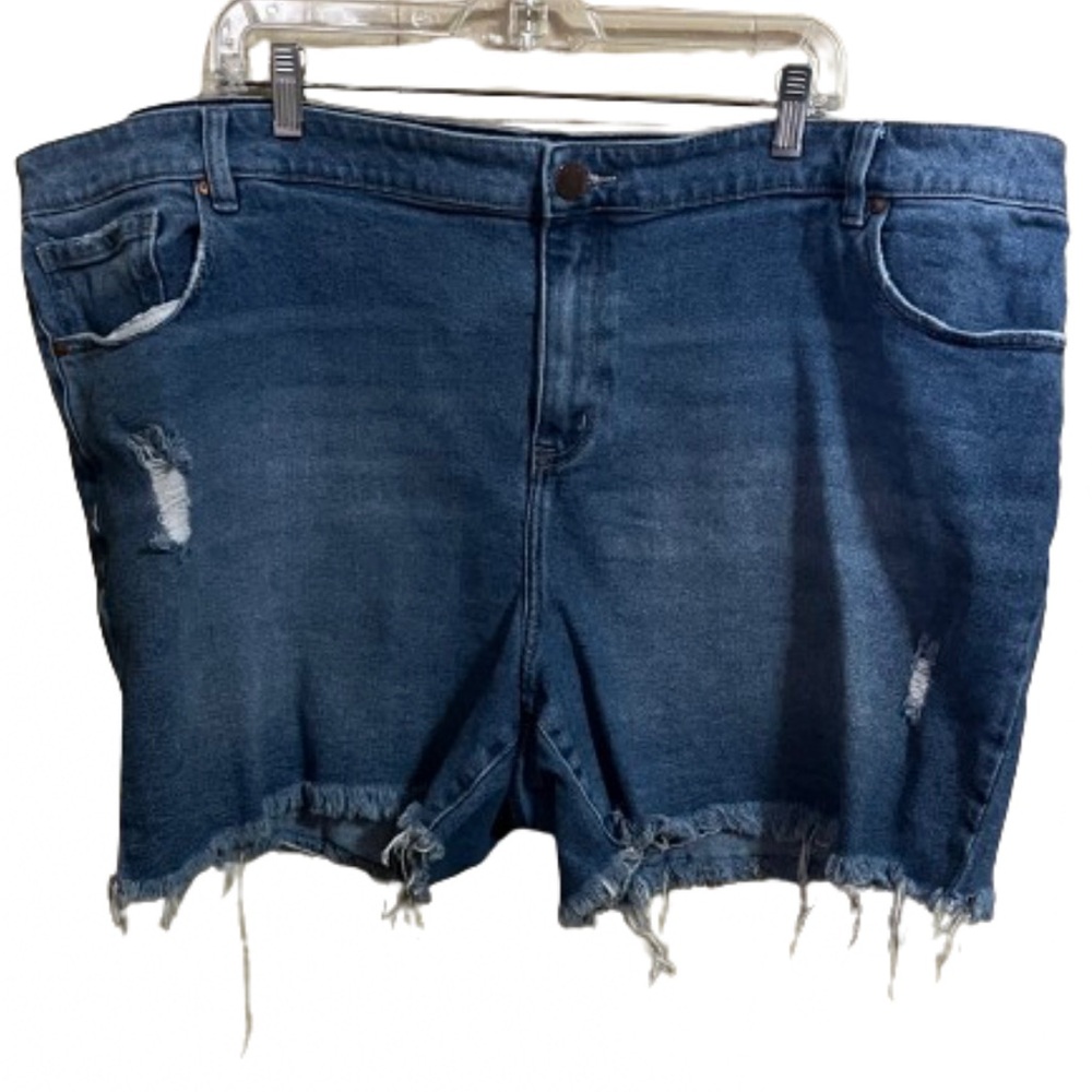 Lane Bryant Size 26 MidRise Boyfriend Denim Shorts Flex Magic Casual